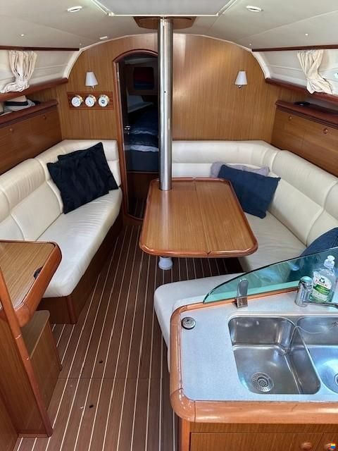 Jeanneau 35 Legend