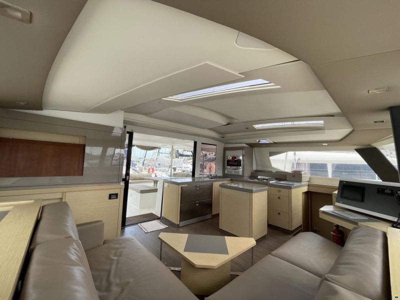 Fountaine Pajot Saona 47