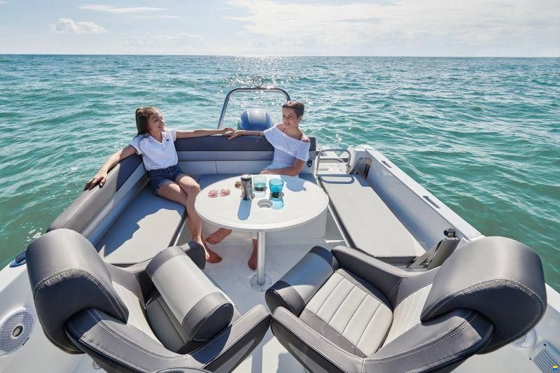 Jeanneau Cap Camarat 6.5 CC Serie 3