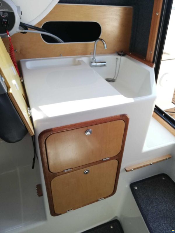 Texas 690 Pilothouse