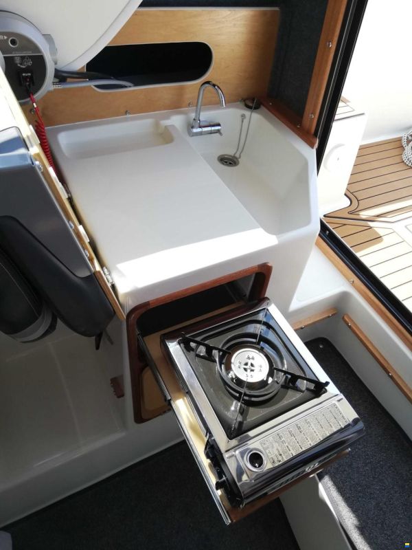 Texas 690 Pilothouse