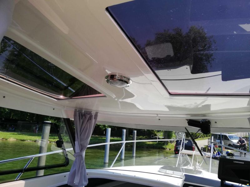 Texas 690 Pilothouse
