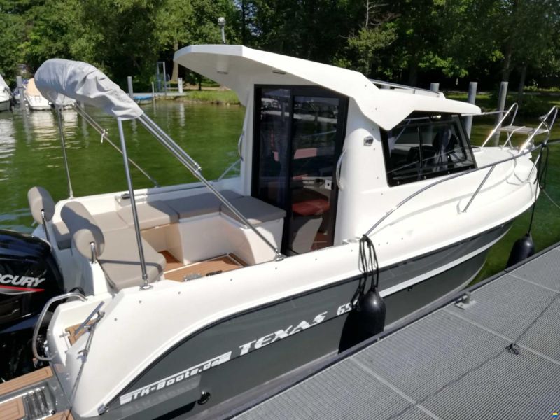 Texas 690 Pilothouse
