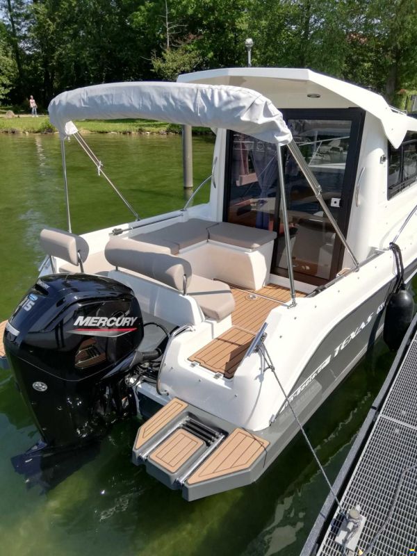 Texas 690 Pilothouse