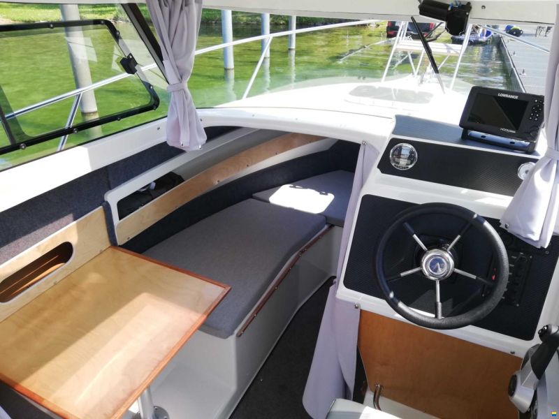 Texas 690 Pilothouse