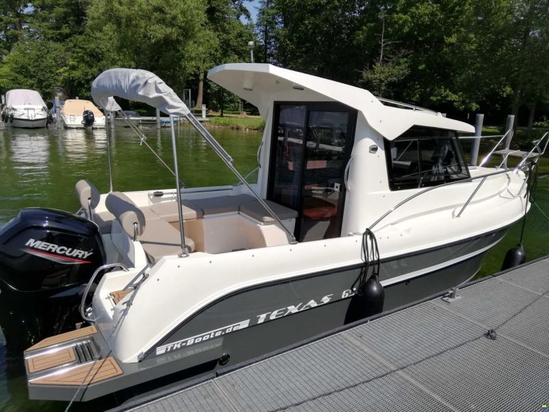Texas 690 Pilothouse