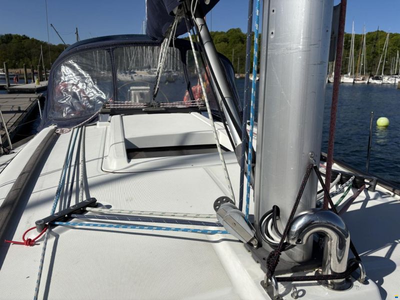 Beneteau Oceanis 37