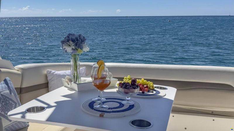 Chaparral 350 Signature
