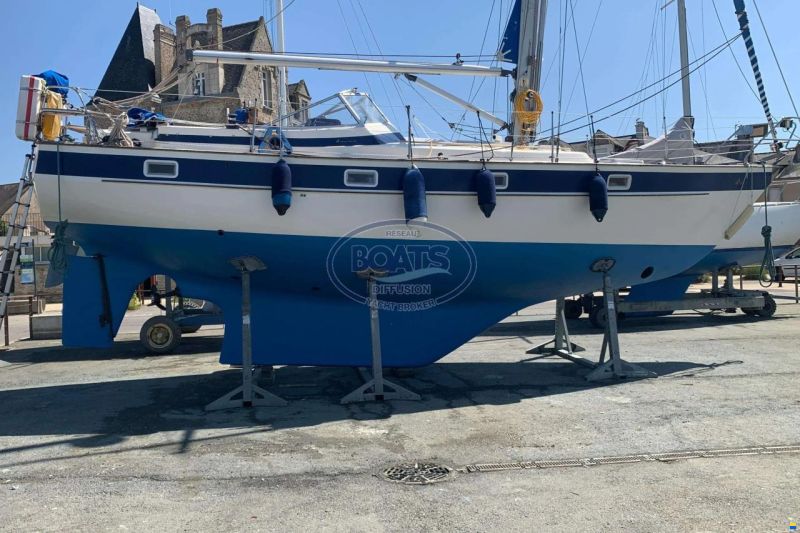 Hallberg-Rassy 352