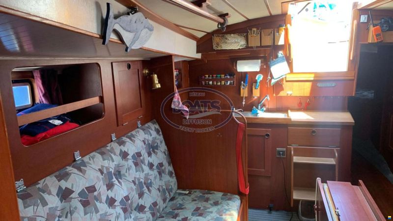 Hallberg-Rassy 352