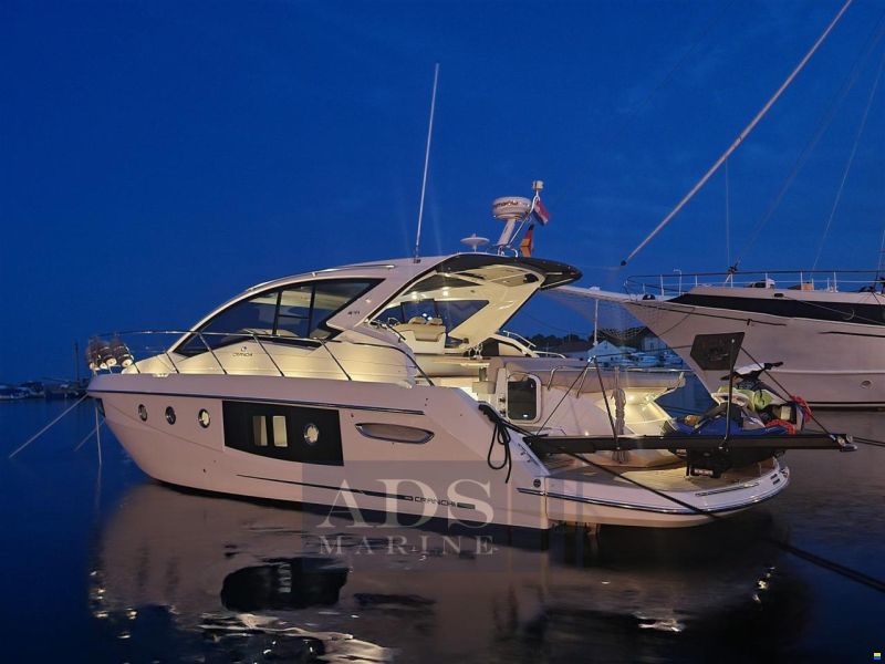 Cranchi M 44 HT