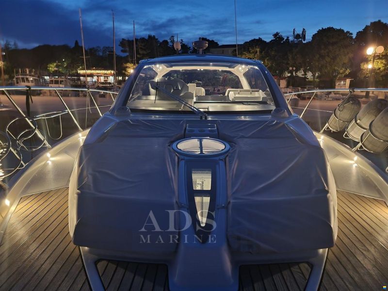 Cranchi M 44 HT