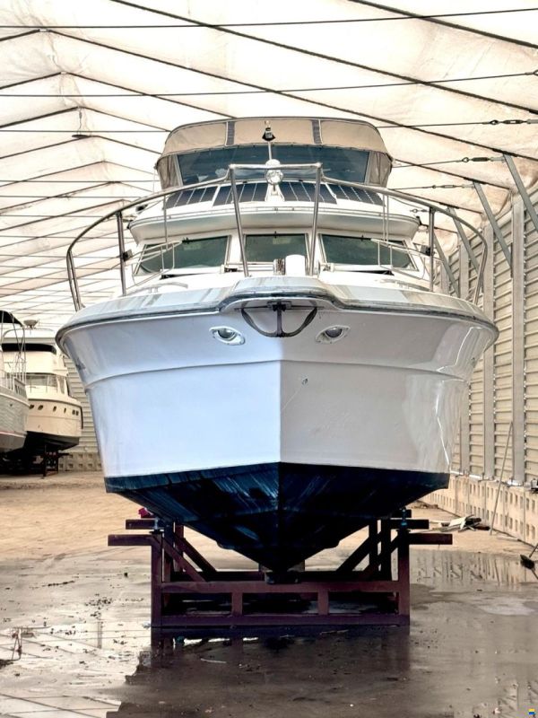 Sea Ray 345 Sedan Bridge
