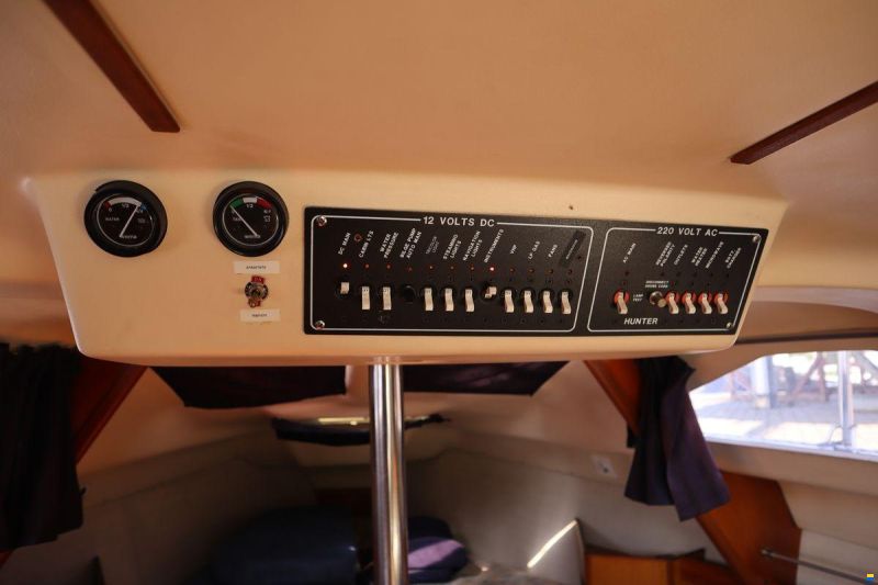 Hunter Marine 280 Met stuurwiel