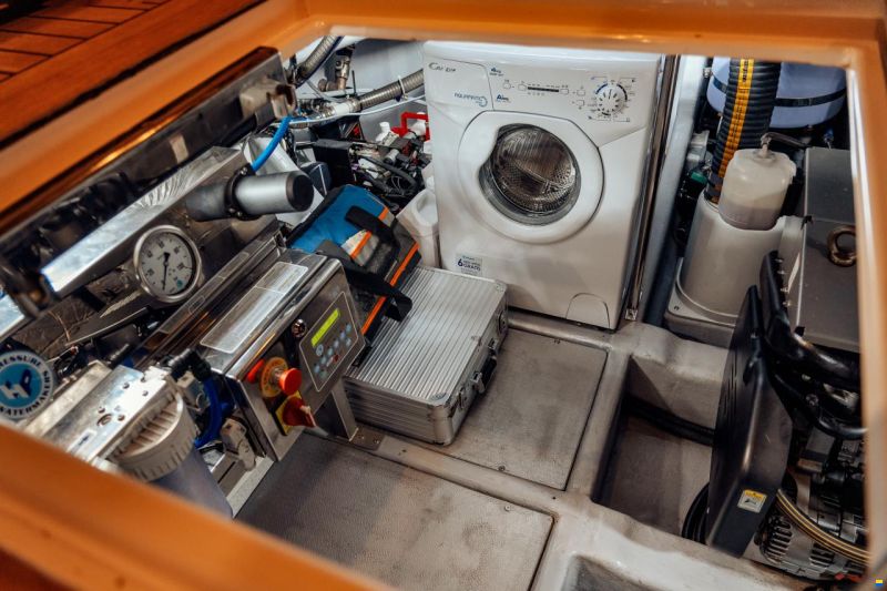 Sasga Yachts Menorquin 34 HT