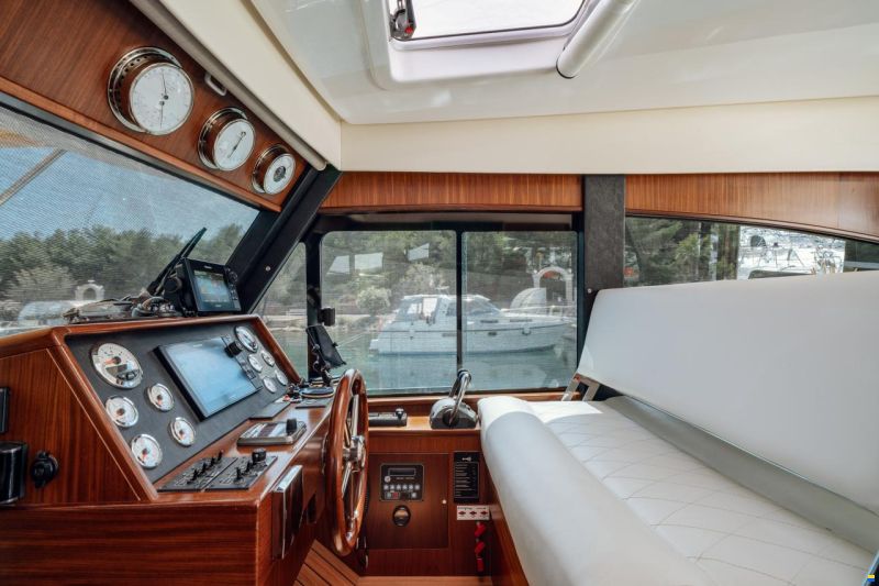 Sasga Yachts Menorquin 34 HT