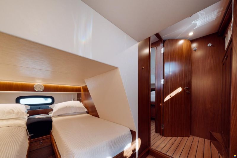 Sasga Yachts Menorquin 34 HT