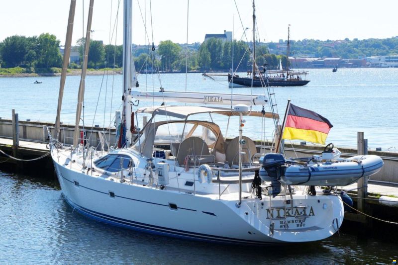 Oyster 575