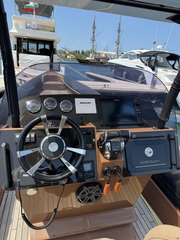 Technohull seaDNA 999