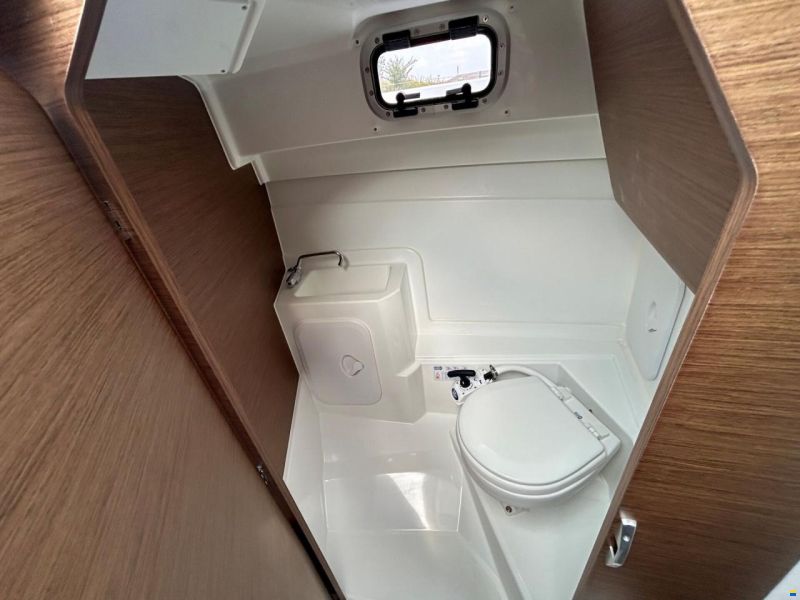 Beneteau Antares 7