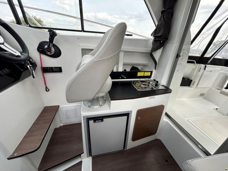 Beneteau Antares 7
