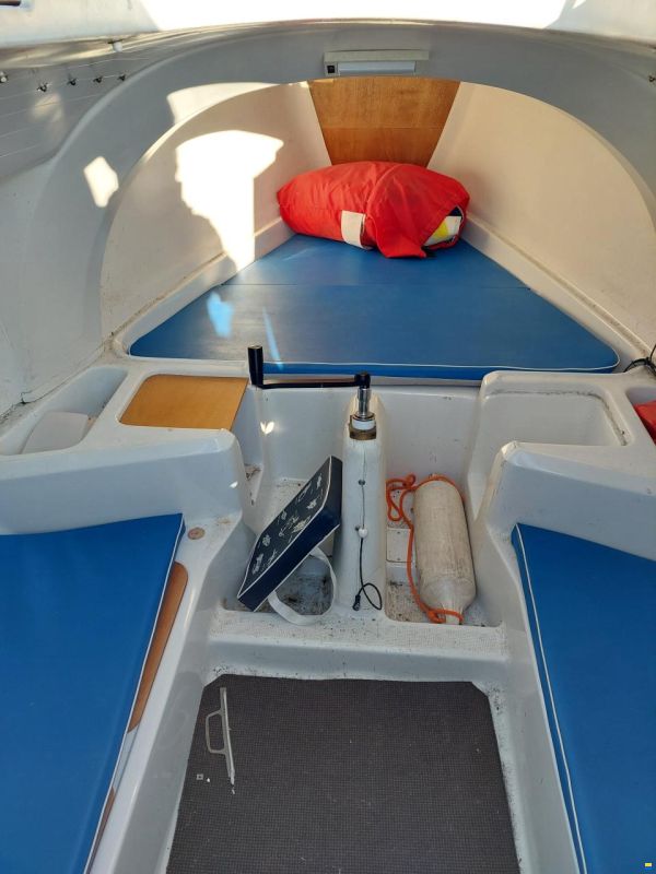 Beneteau First 210
