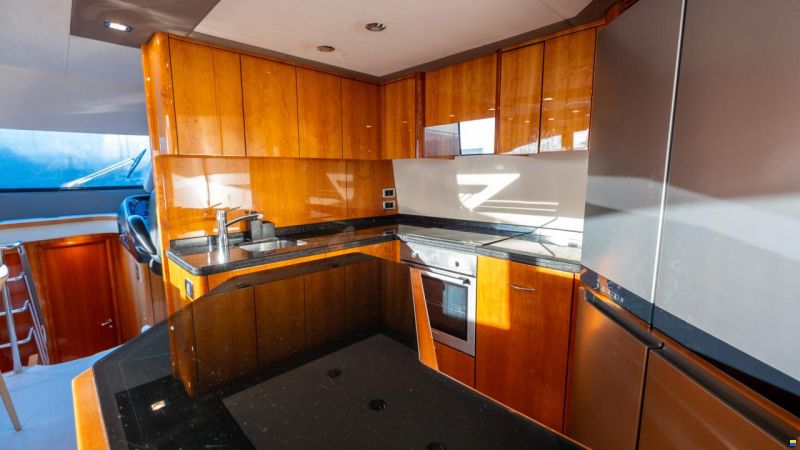 Sunseeker Manhattan 70