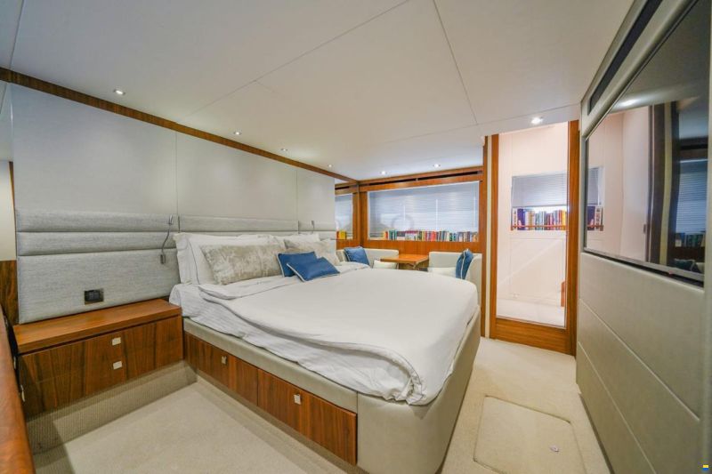 Sunseeker Manhattan 66