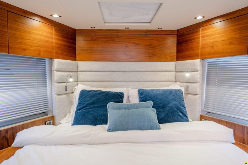 Sunseeker Manhattan 66