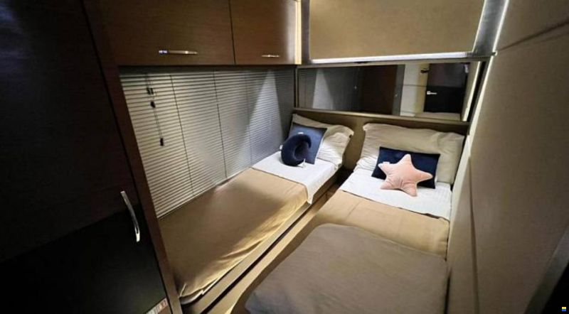 Sea Ray L650 Fly