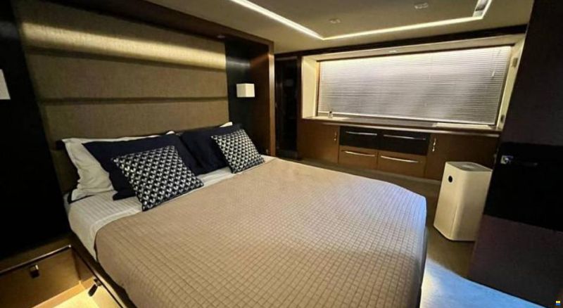 Sea Ray L650 Fly