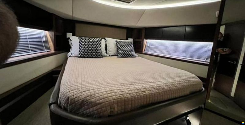 Sea Ray L650 Fly