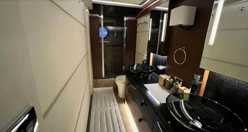 Sea Ray L650 Fly