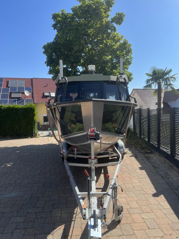 Realcraft 600 Cabin