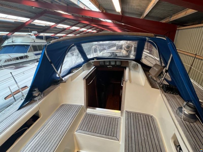 Sweden Yachts 390