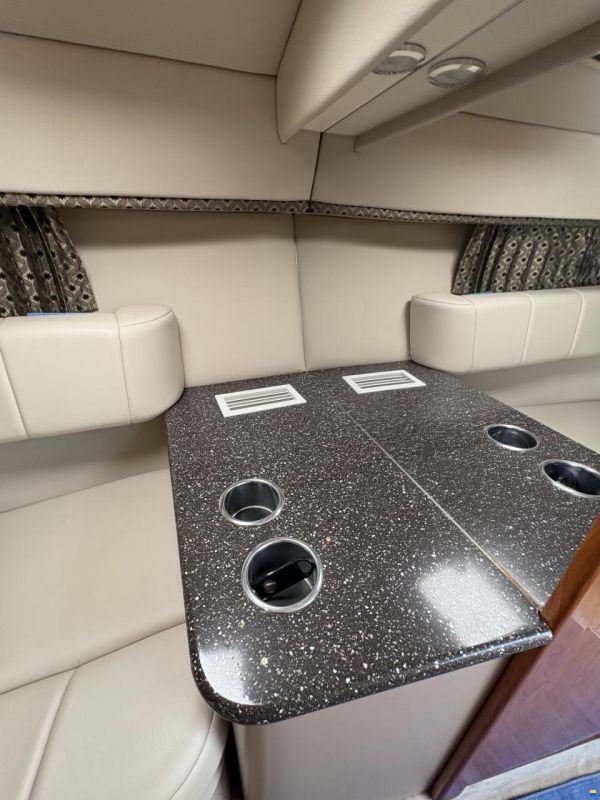 Formula 330 Sun Sport