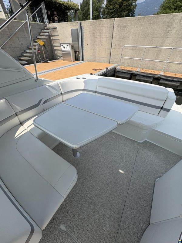 Formula 330 Sun Sport