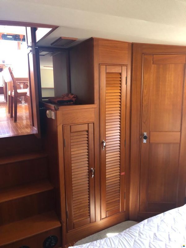 Grand Banks 42