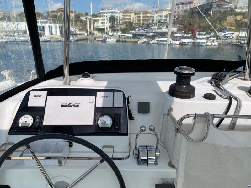 Lagoon 42