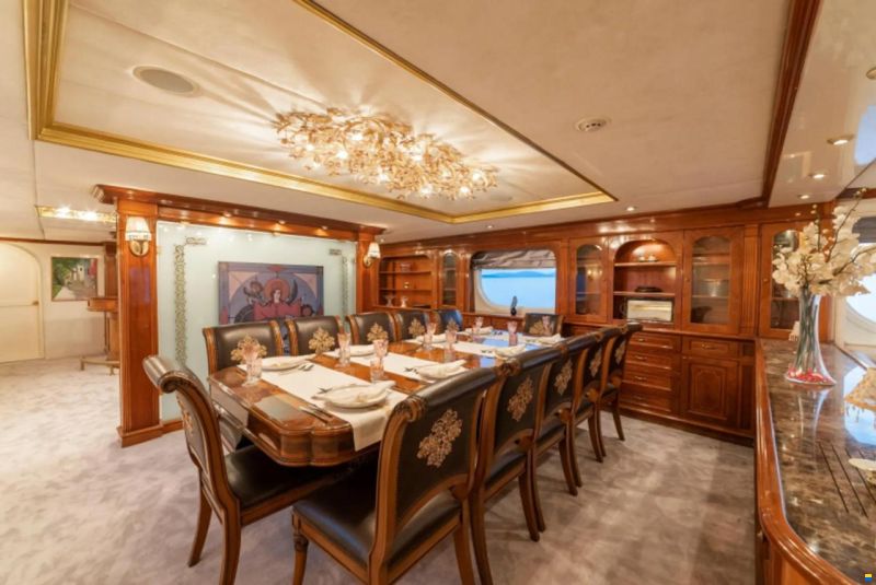 Lurssen motor yacht 147'