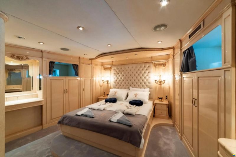 Lurssen motor yacht 147'