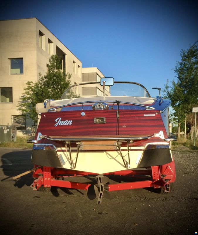 Boesch 560 Sundeck
