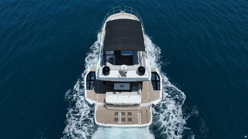 Galeon 440 Fly