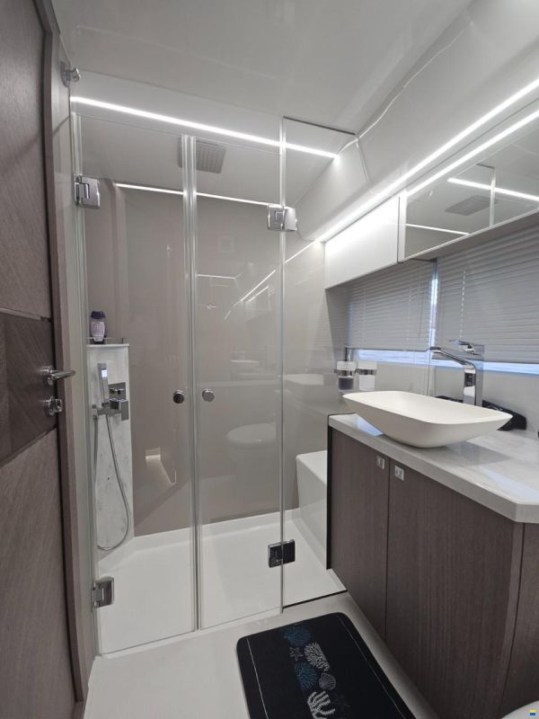 Galeon 440 Fly