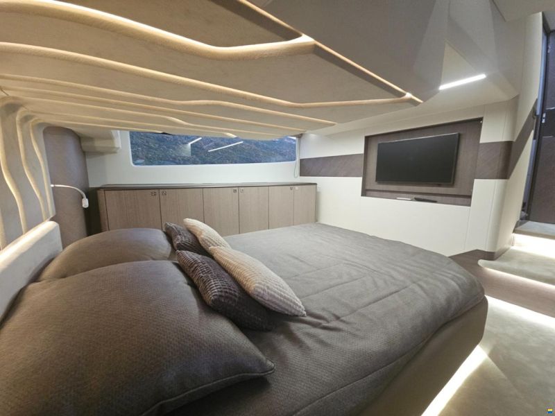 Galeon 440 Fly