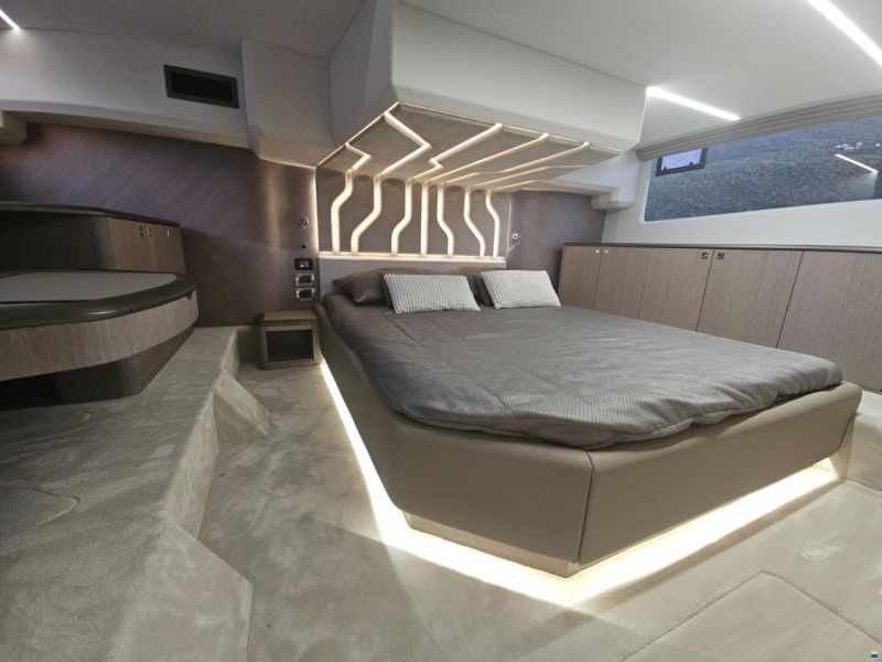 Galeon 440 Fly