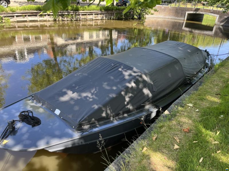 875 stalen sloep