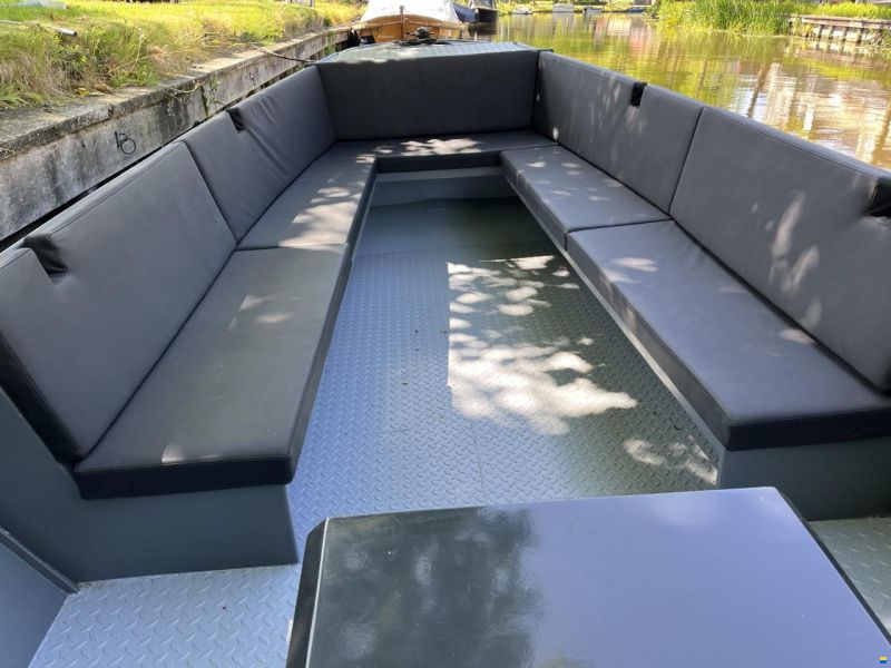 875 stalen sloep