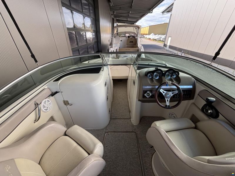 Sea Ray 280 Sundeck