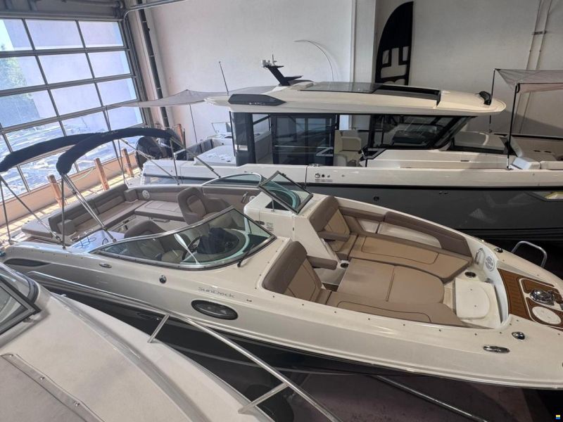 Sea Ray 280 Sundeck